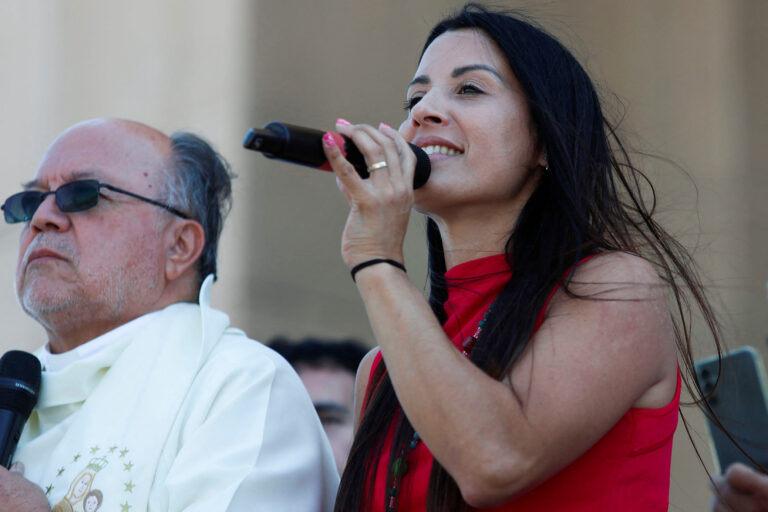 Leda Bergonzi, la “sanadora de Rosario”, vuelve a Chile: se presentará gratis en Curicó
