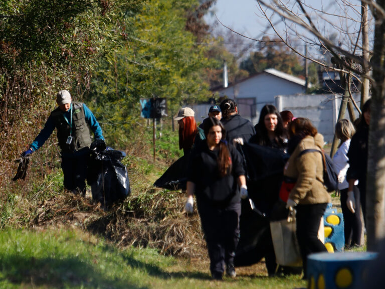 Vecinos de Sarmiento se unen por un barrio más limpio