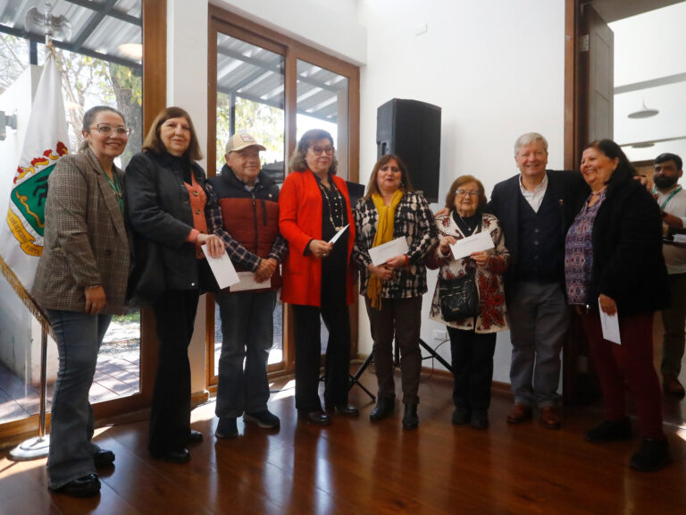 26 clubes de adultos mayores recibieron subvención especial en Curicó