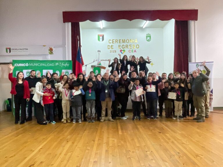 Primeros egresados del Centro CEA Curicó marcan un hito en inclusión