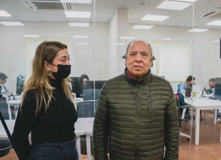 Talquina desarrolla innovador dispositivo para personas ciegas