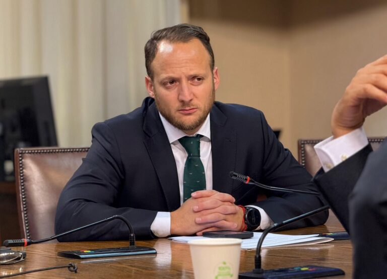 Diputado Jorge Guzmán solicita agilizar la Ley de Envejecimiento Activo en la conmemoración del Día Mundial de las Personas Mayores