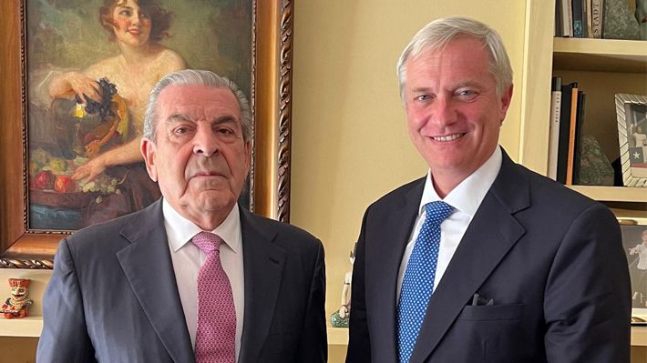 Sin llamar a votar por Kast, expresidente Frei valora sus propuestas de cara al balotaje