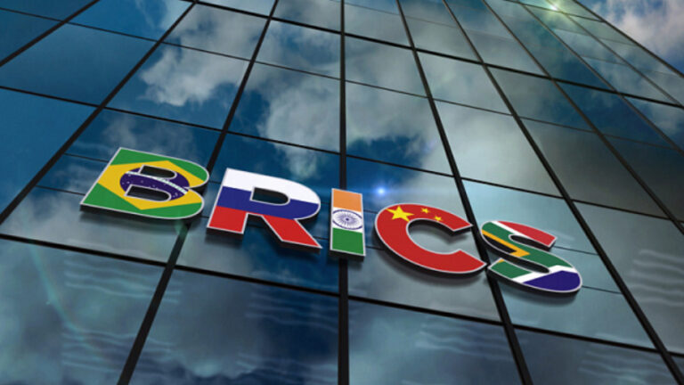 BRICS lanza plataforma respaldada en oro para fortalecer el comercio sin dólar