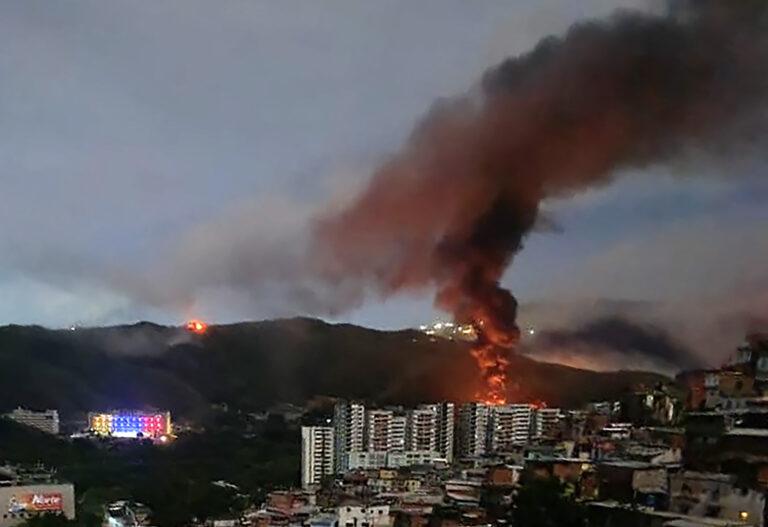 Operación de EE.UU. en Venezuela habría dejado 40 muertos, incluidos civiles