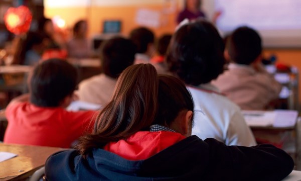 Crisis de atención: El desafío de concentrarse en las aulas chilenas