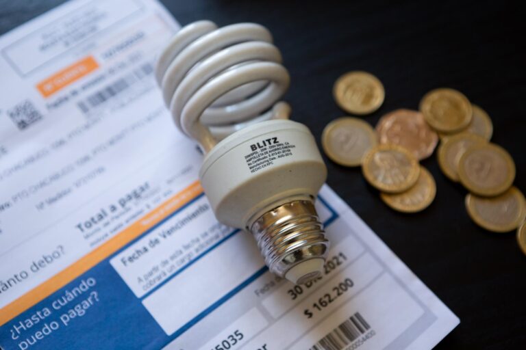 Cuentas de la luz subirán desde julio en Chile: revisa cuánto aumentarán en Talca y otras ciudades