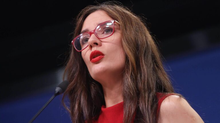 Sociedad familiar vinculada a Camila Vallejo recibió $1.209 millones durante gobierno de Boric