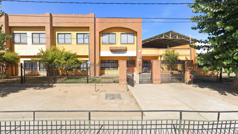 Escuela pública de Talca incorpora inteligencia artificial para fortalecer la convivencia escolar