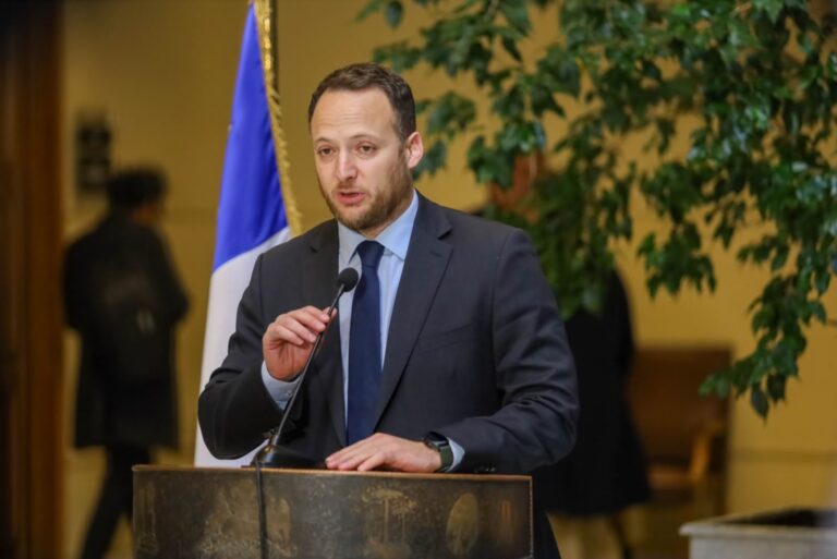 Diputado Guzmán propone adelantar la implementación de la tarifa rebajada para personas mayores contemplado en nueva ley