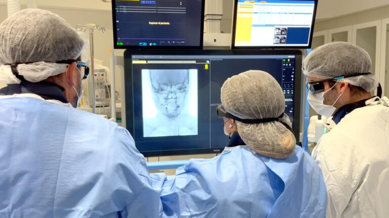 Menos incisiones y más precisión: Radiología Intervencional cambia la forma de tratar enfermedades en el Maule