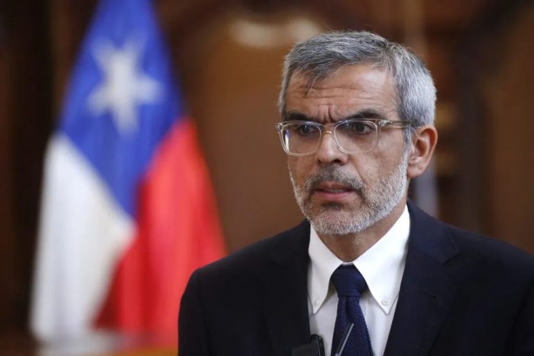 Tres imputados en prisión preventiva por intento de asalto a escolta de ex Ministro Luis Cordero