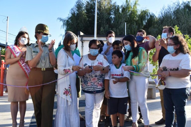 Villa Santa María de Talca: Se inauguró plaza y sede social para la comunidad