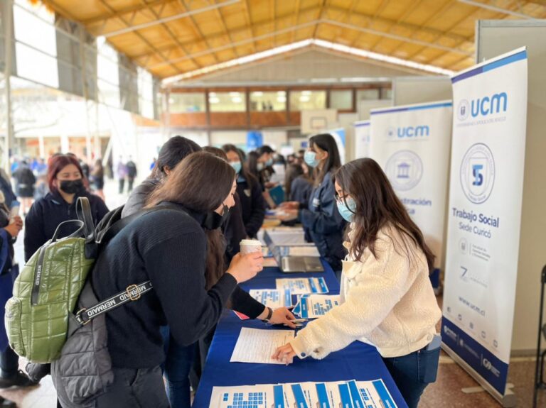 Curicó: Masiva convocatoria en la Expo UCM 2022