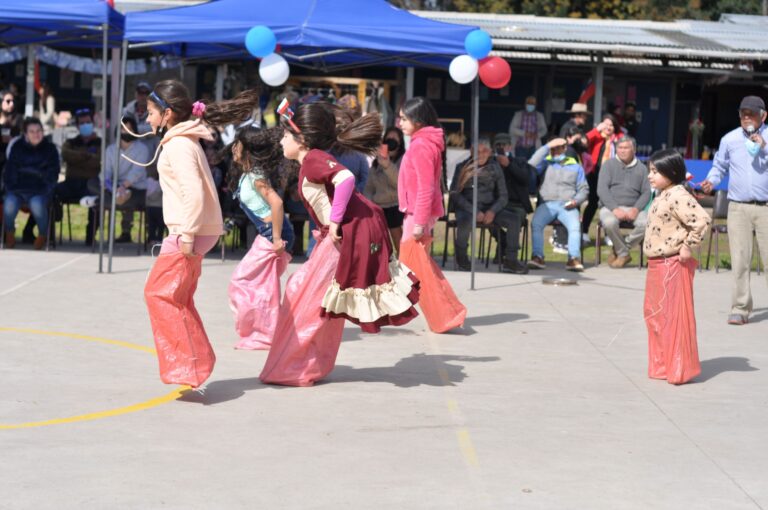 Turistas y pelarquinos celebraron 30 años de los Juegos Populares de La Batalla