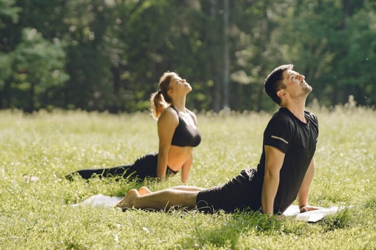 Invitan a taller gratuito de yoga en Talca