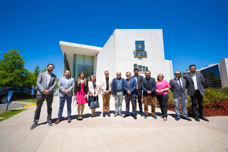 UTalca inaugura el primer centro especializado en nanomedicina del país