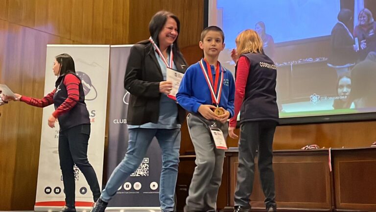 Joven talento escolar talquino obtuvo el primer lugar en la Feria Científica Nacional