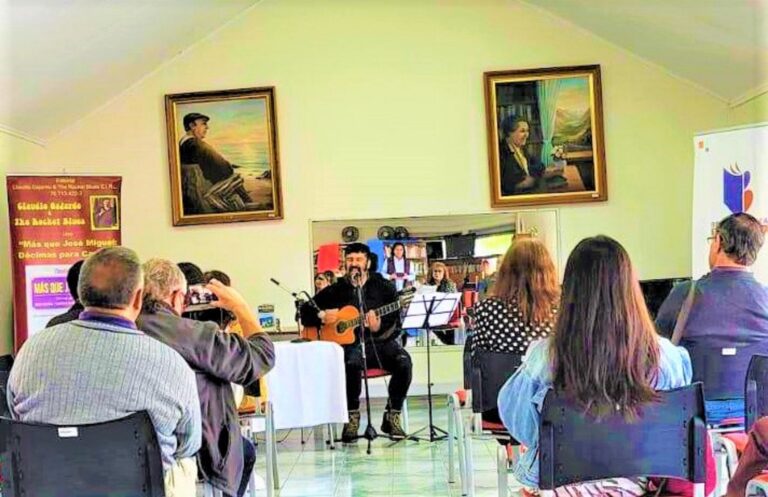 Claudio Gajardo lanza libro sobre José Miguel Carrera en las Bibliotecas de Teno y Curicó