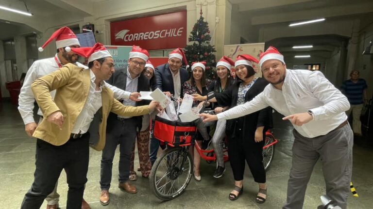 Llaman a apadrinar cartas de Navidad en campaña de Correos