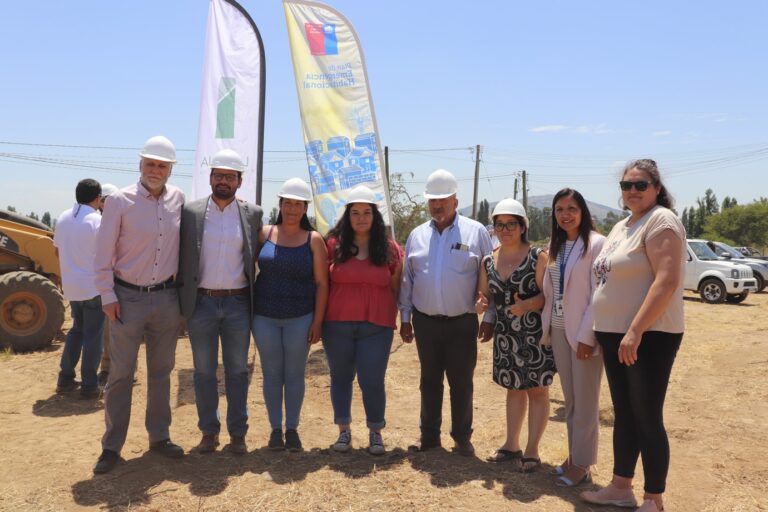 Construyen 457 nuevas viviendas en Pencahue y Yerbas Buenas