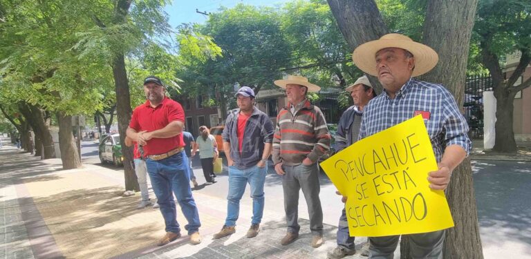 Canalistas de Pencahue y MOP firmaron acuerdo para operar planta elevadora de aguas del Río Claro