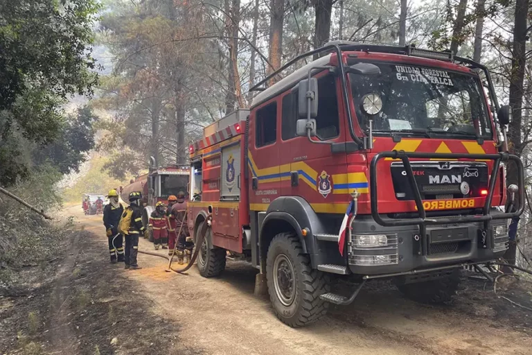 Lamentable: Cuerpo de Bomberos de Pencahue denuncia que la ayuda recibida por vecinos no fue entregada