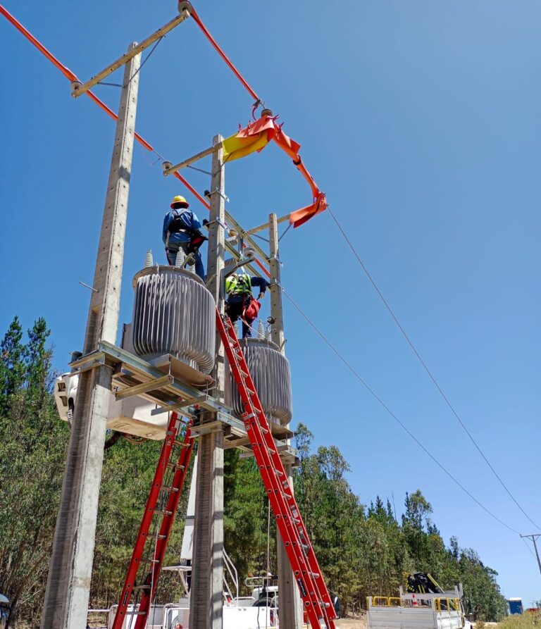 Vichuquén: CGE realiza trabajos de mejoramiento de la red por 150 millones de pesos