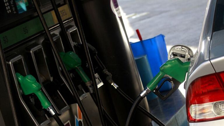 Se mantienen precios de combustibles esta semana