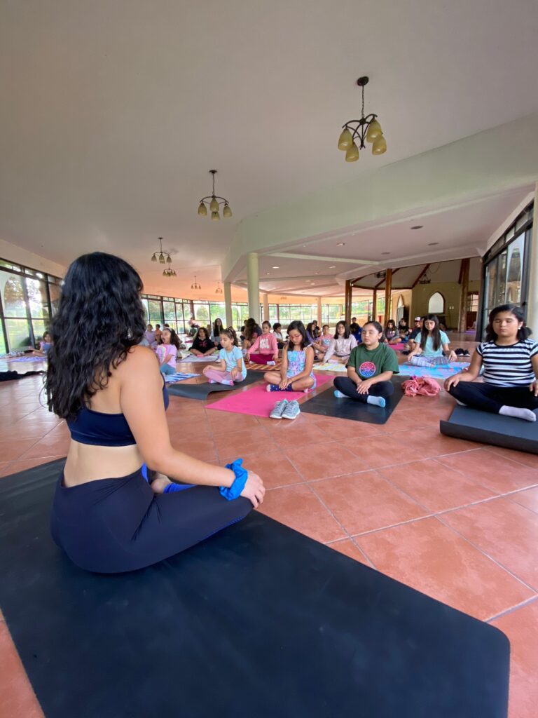 Yoga para niños en Talca: una herramienta para el desarrollo integral