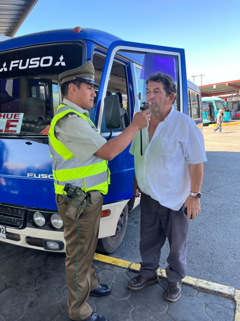 Por semana santa: intensifican fiscalizaciones en terminal de buses de Talca