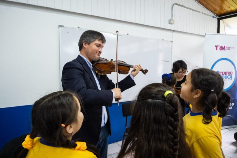 “Recreos Musicales”: El programa de música itinerante llega a nuevas comunidades escolares