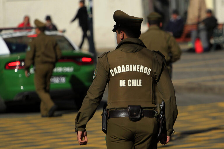 Curicó: Hombre es detenido tras efectuar disparos y lesionar a personas