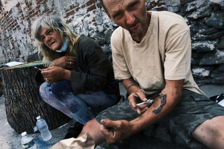 Fentanilo: La “droga zombie” cuyo arribo a Chile alerta a los expertos