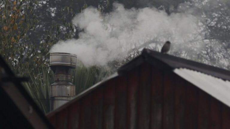 Calidad de aire en Curicó, Maule y Talca experimentará niveles preocupantes