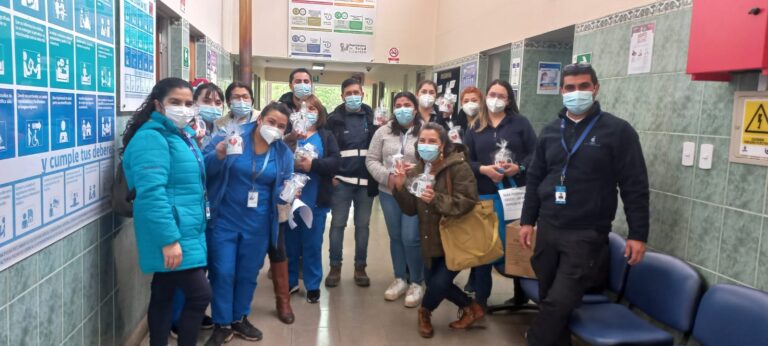 Funcionarios de salud de Curicó brindan apoyo solidario a colegas afectados por la emergencia en Licantén