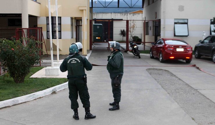 Gendarmes de Cauquenes exigen chalecos anticorte para controlar el aumento de la población penal