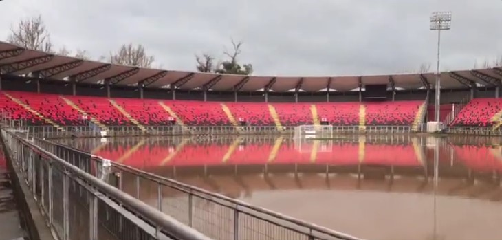 Inundaciones dejan a Rangers sin estadio hasta nuevo aviso