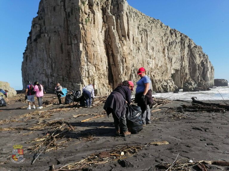 Constitución: Invitan a participar en jornada de Limpieza de Playas y Costas 