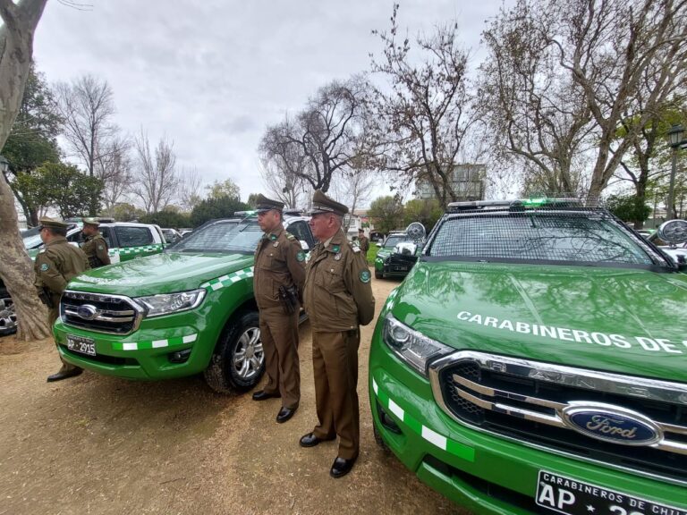 Talca: Carabineros recibe nuevos vehículos policiales 