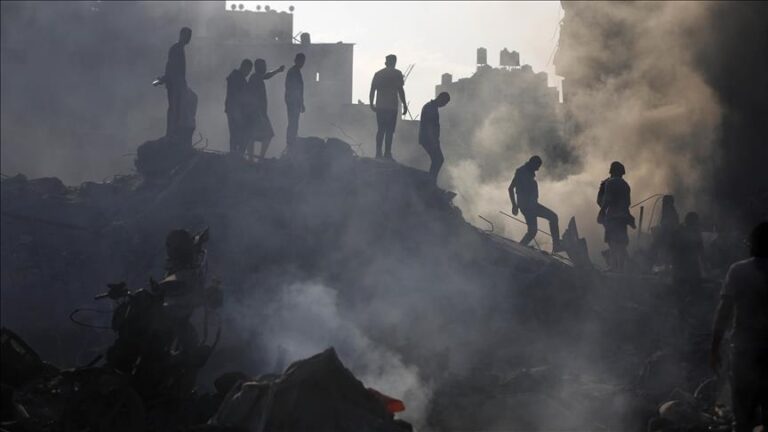 Israel dice que permitirá una breve evacuación de civiles en el norte de Gaza