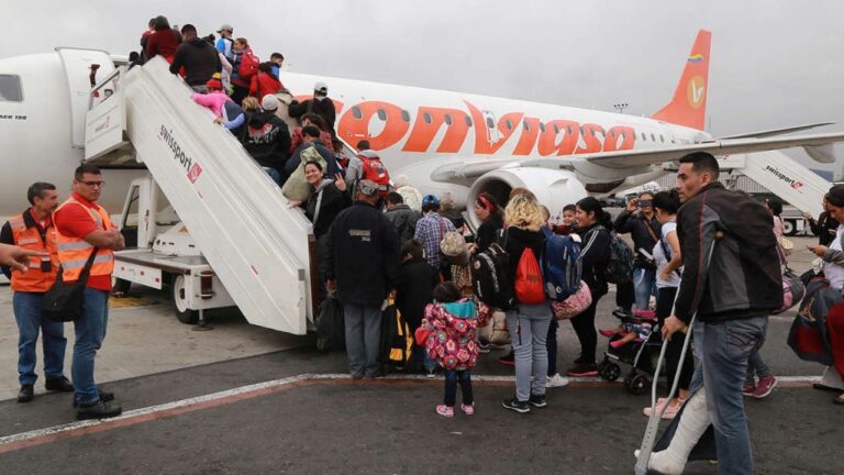 Maduro anuncia vuelos de repatriación para venezolanos en Chile