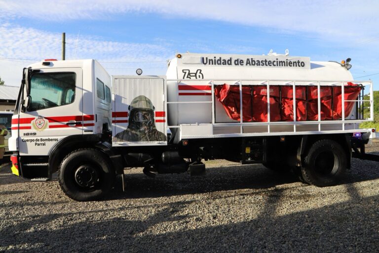 Parral: Municipio dona camión Aljibe a Bomberos