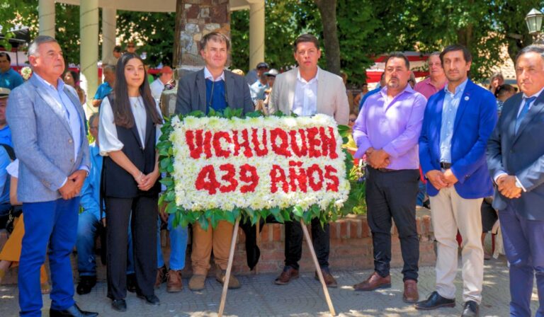 Con desfile y homenajes: Vichuquén celebró 439 años de historia