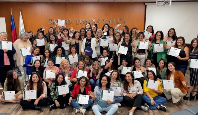 Seminario Liderazgo Femenino convocó a mujeres de toda la Región del Maule