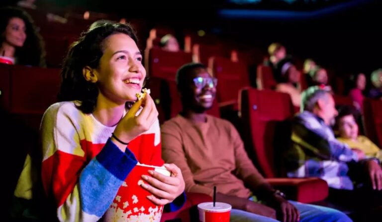 Día del Cine en Chile: ¿Dónde ver películas  con boletos desde los 2 mil pesos?