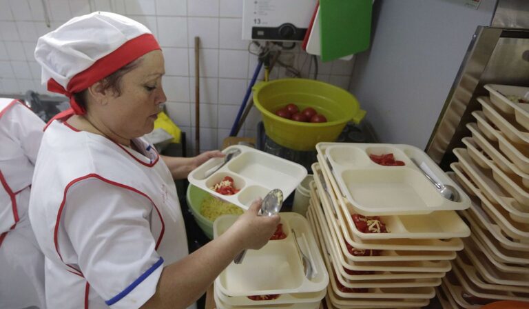 ¿Colegios entregarán alimentación en días de suspensión de clases?