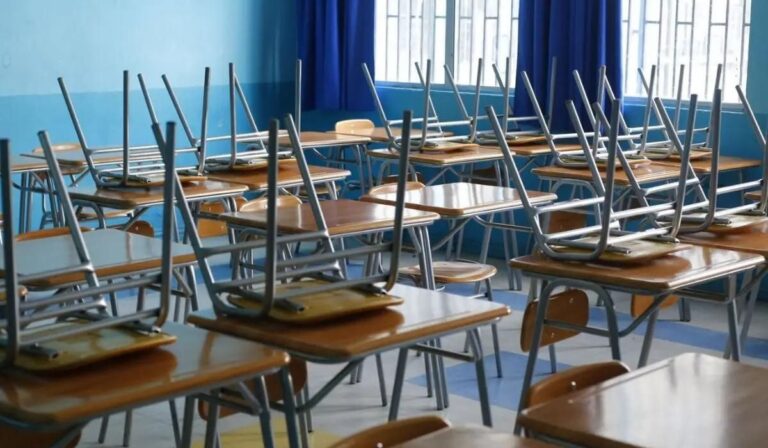 Colegios de Chanco y Pelluhue: ¿Qué días regirá la suspensión de clases?