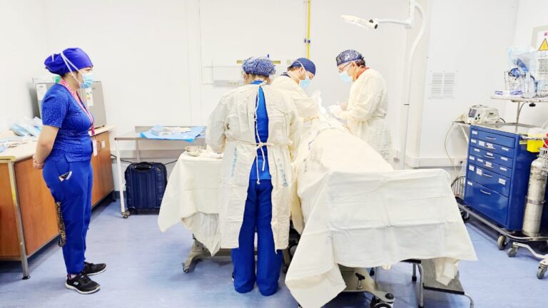 Hospital Regional de Talca inaugura nueva sala de procedimientos en el CDT