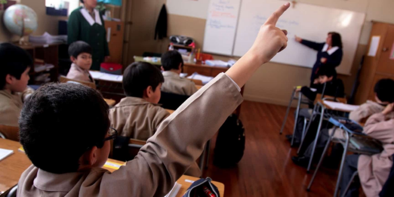 Por bajas temperaturas: Algunas comunas del Maule suspendieron sus clases